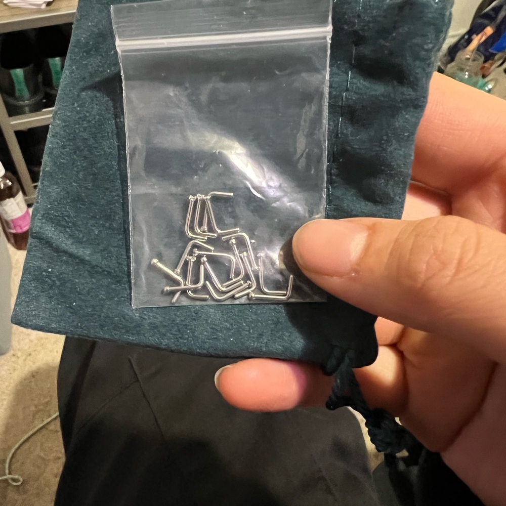 16PC 18G 1.5MM surgical steel L-Shaped nose studs